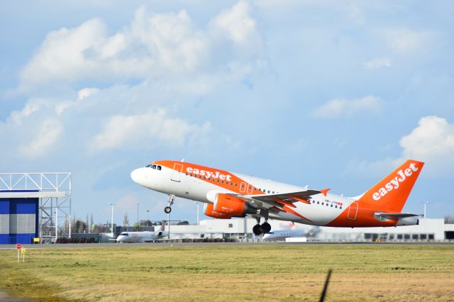 Airbus A320 (HB-JYN)