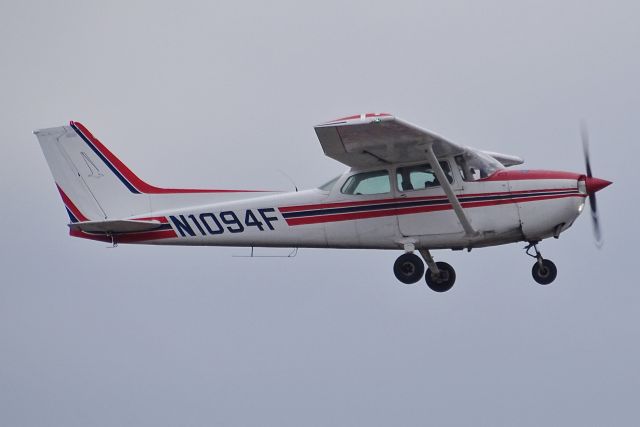 Cessna Skyhawk (N1094F)