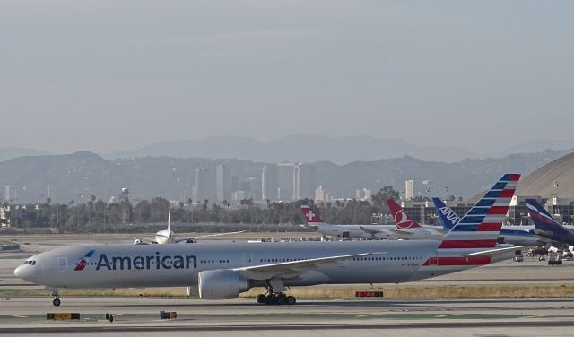 BOEING 777-300 (N733AR) - a rel=nofollow href=http://flightaware.com/live/flight/N733AR/history/20160426/1427Z/EGLL/KLAXhttps://flightaware.com/live/flight/N733AR/history/20160426/1427Z/EGLL/KLAX/a