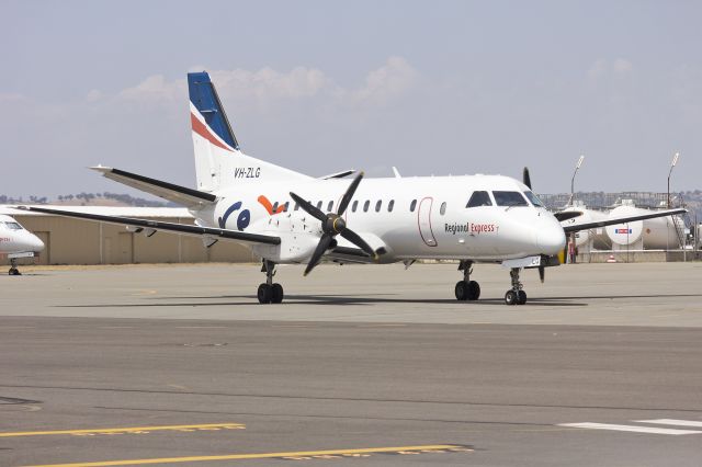 Saab 340 (VH-ZLG) - Regional Express Airlines (VH-ZLG) Saab 340B at Wagga Wagga Airport.