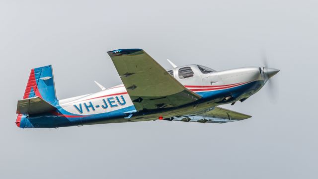 Mooney M-20 Turbo (VH-JEU)