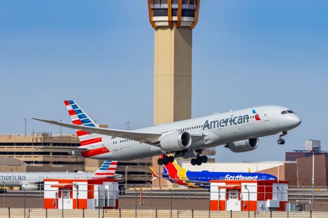 Boeing 787-9 Dreamliner (N831AA) - An American Airlines 787-9 taking off from PHX on 2/3/23. Taken with a Canon R7 and Tamron 70-200 G2 lens.