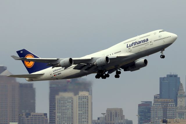 Boeing 747-400 (D-ABVU) - 'Lufthansa 423' to Frankfurt departing on 4R