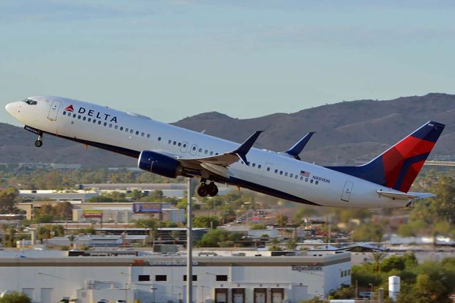 Boeing 737-900 (N889DN) - Delta Boeing 737-900ER(W) N889DN at Phoenix Sky Harbor on August 25, 2018. 