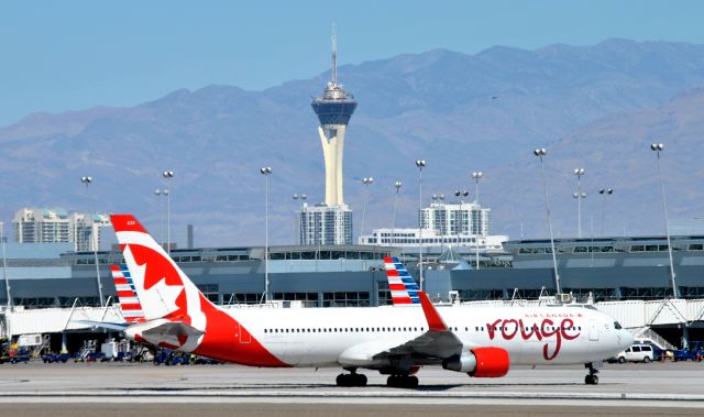 BOEING 767-300 (C-FMWV)