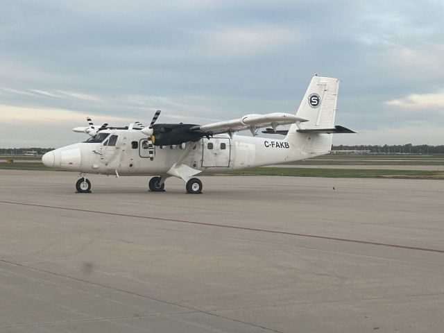 De Havilland Canada Twin Otter (C-FAKB)