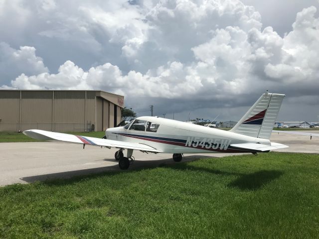 Piper Cherokee (N5435W)