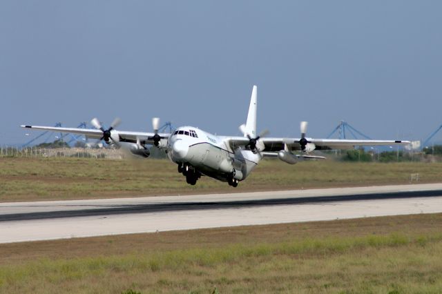 Lockheed C-130 Hercules (N8213G)