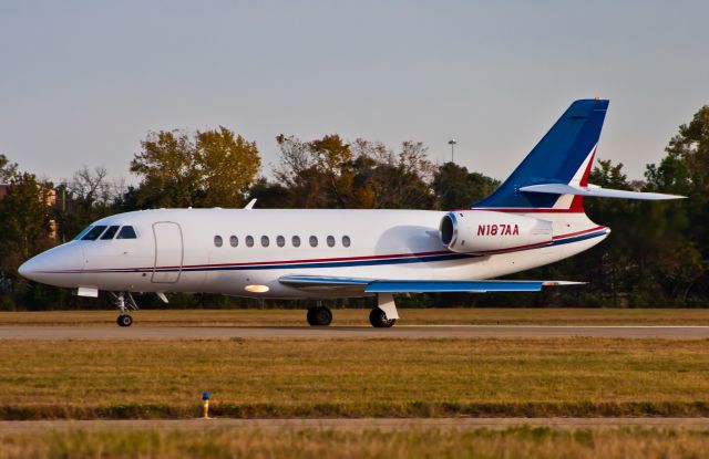 Dassault Falcon 2000 (N187AA)