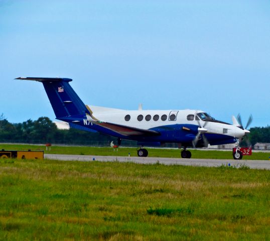 Beechcraft Super King Air 350 (N71)