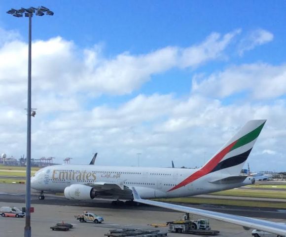 Airbus A380-800 —