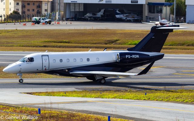 Embraer Legacy 550 (PS-RDN) - By Gabriel Wallace.