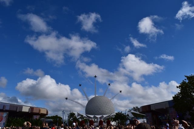 McDonnell Douglas FA-18 Hornet — - The Blues perform The Delta Breakaway over EPCOT on their way to the Ft Lauderdale Airshow 2MAY19