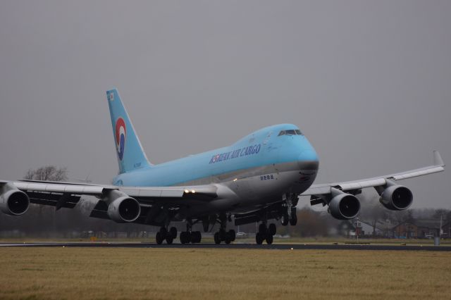 Boeing 747-400 (HL7499)