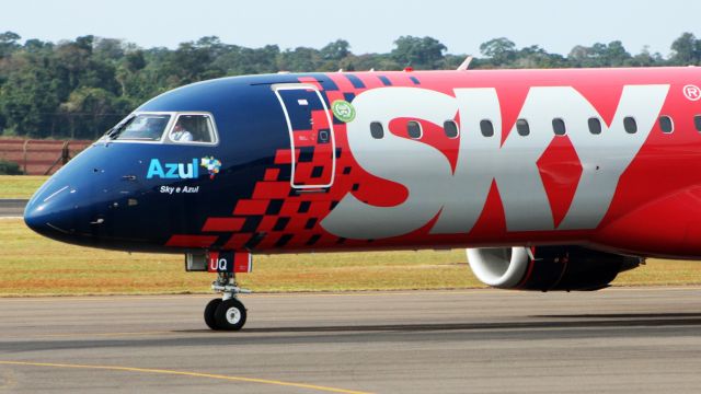 Embraer ERJ-190 (PR-AUQ)