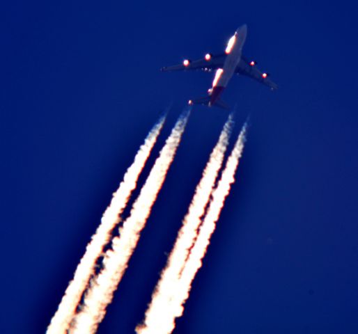 Boeing 747-400 (VH-OJT) - Qantas 11 Los Angeles Intl to John F Kennedy Intl over Cleveland 39,000 ft..08.21.15.