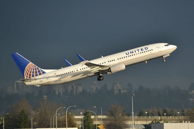 Boeing 737-900 (N39450)