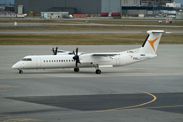 de Havilland Dash 8-400 (C-FPAL)
