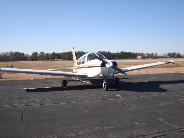 Piper Cherokee (N2551U)