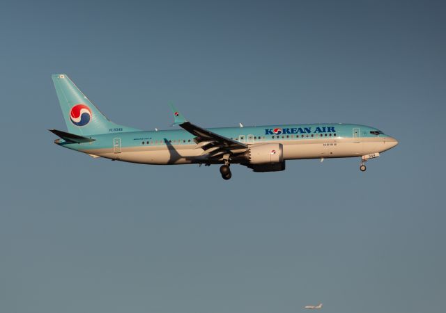 Boeing 737 MAX 8 (HL8349)