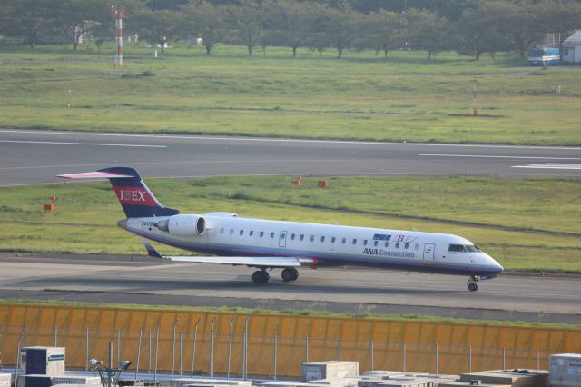 Canadair Regional Jet CRJ-700 (JA09RJ)