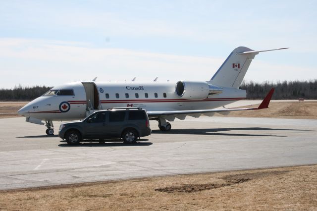 — — - Prime Minister of Canada Stephen Harper Plane