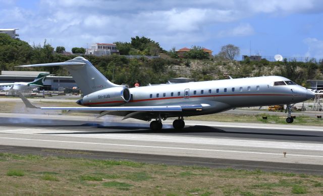 Bombardier Global Express (9H-VJQ)