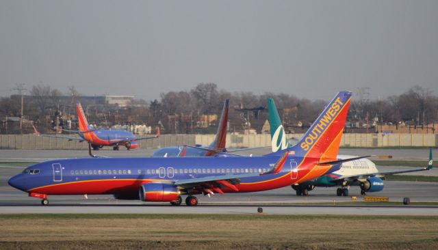 Boeing 737-800 — - Chicago Midway 6/16/14