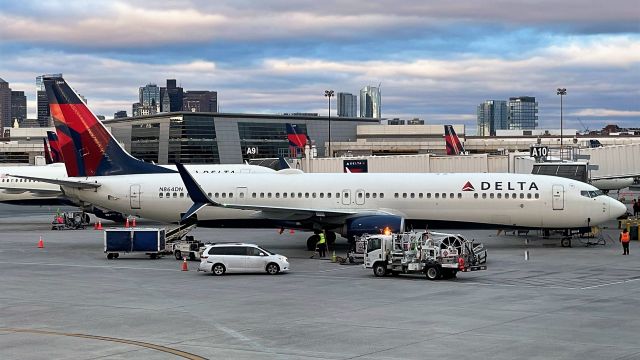 Boeing 737-900 (N864DN)