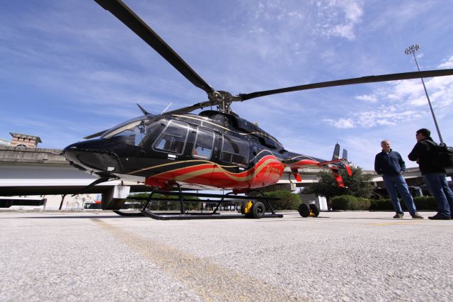 Bell 407 (N7ZB)