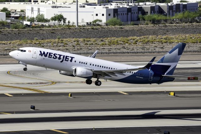Boeing 737-800 (C-GWUX)