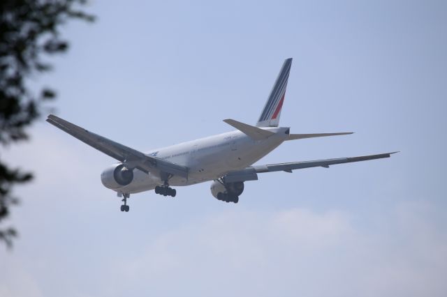 Boeing 777-200 (F-GSPG)