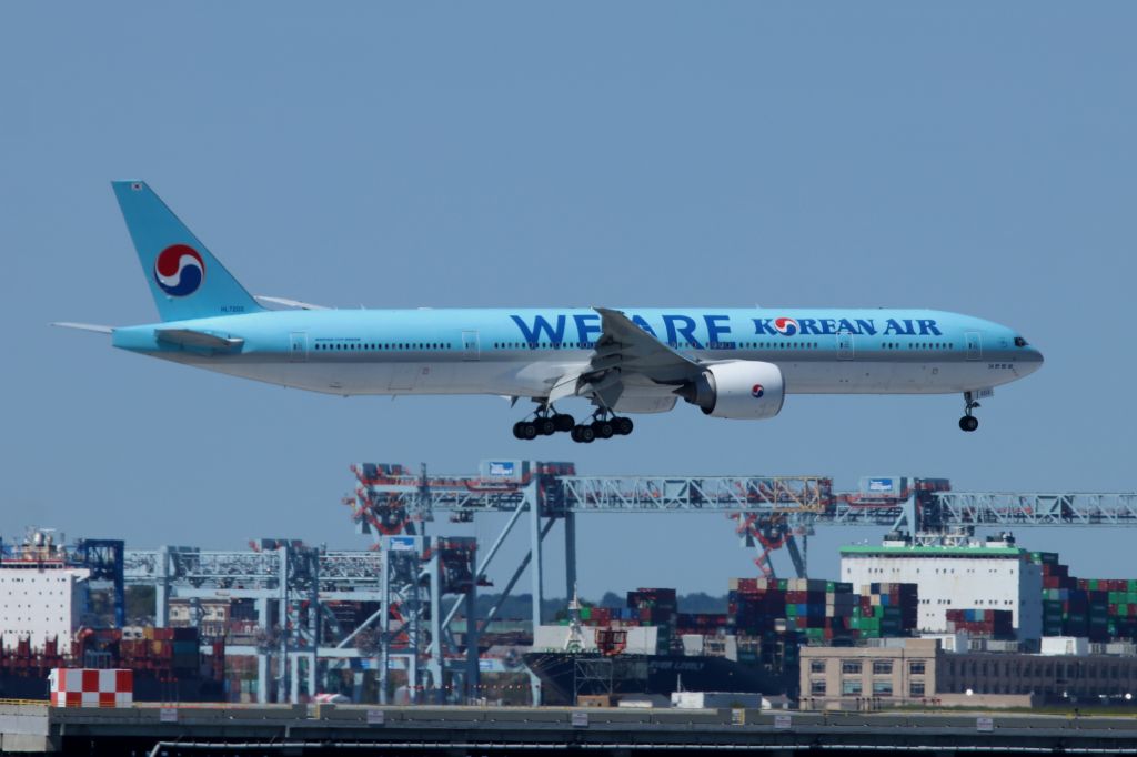 BOEING 777-300ER (HL7203) - Korean 091 heavy, We are our pride livery arriving runway 33L