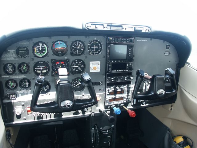 Cessna Skylane (N3506Q)