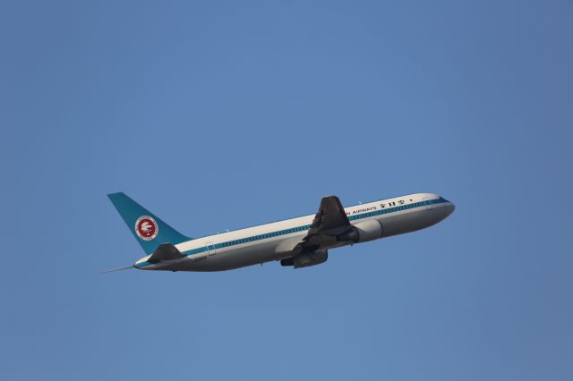 BOEING 767-300 (JA602A)