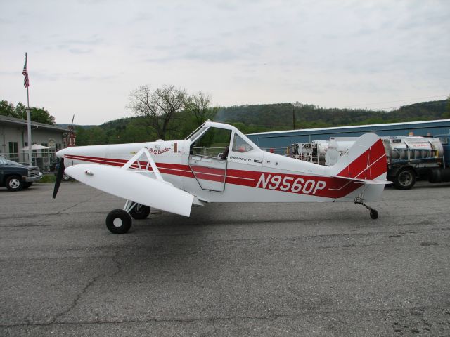 Piper PA-25 Pawnee (N9560P) - Definitley not a C172 Skyhawk like it shows on the tracking page.  Parked at LHV