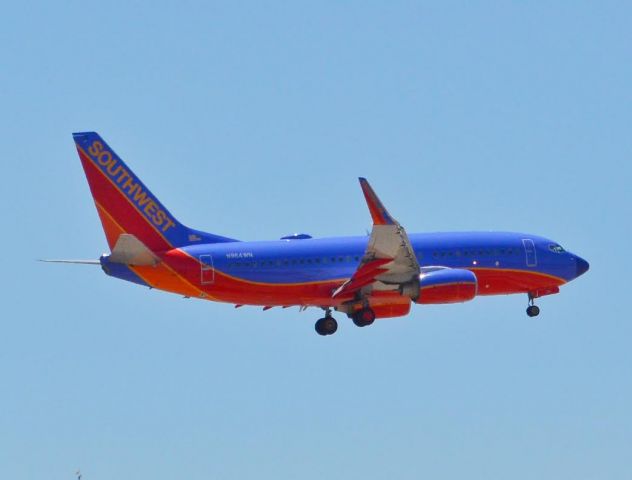 Boeing 737-700 (N964WN)
