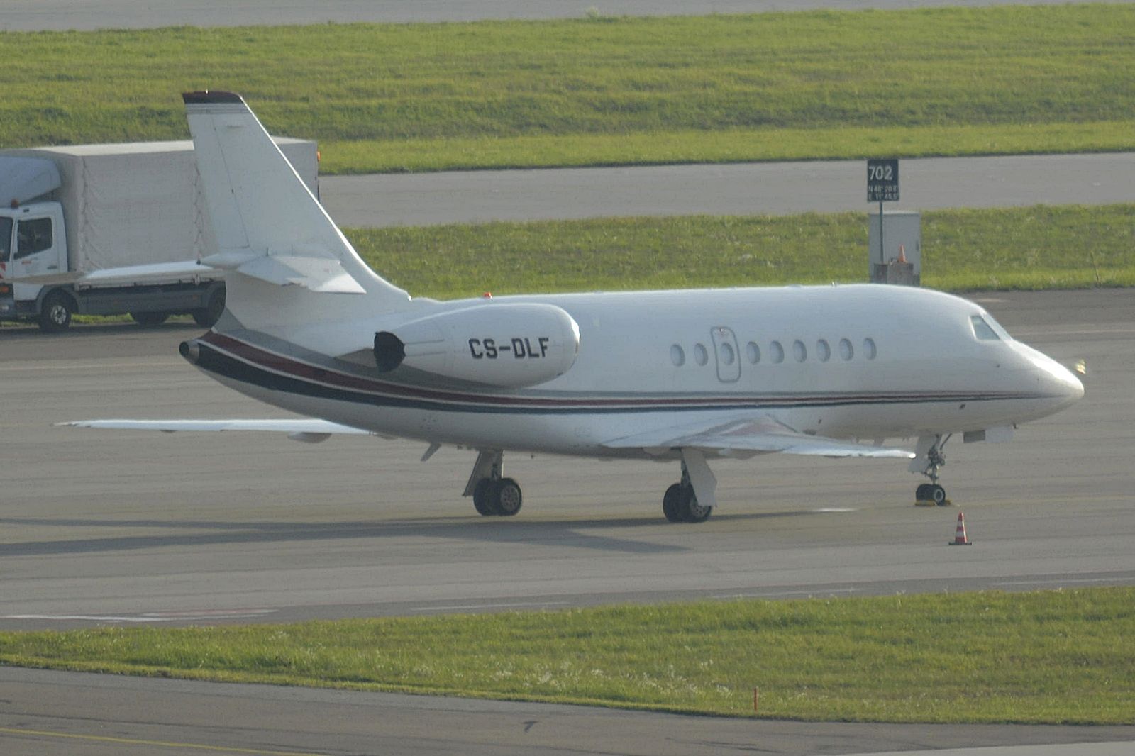 Dassault Falcon 2000 (CS-DLF)