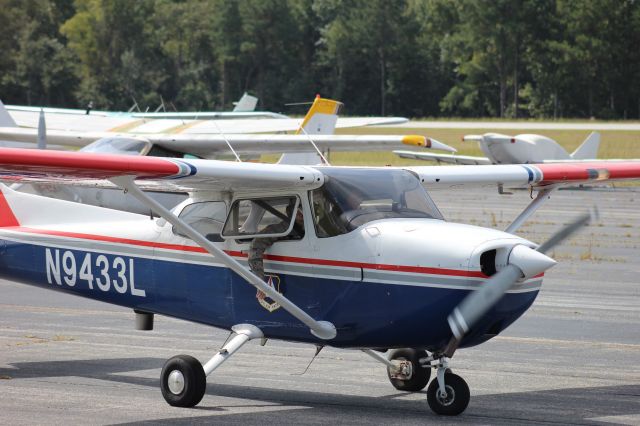 Cessna Skyhawk (N9433L) - Civil Air Patrol Cessna 172 at KFFC