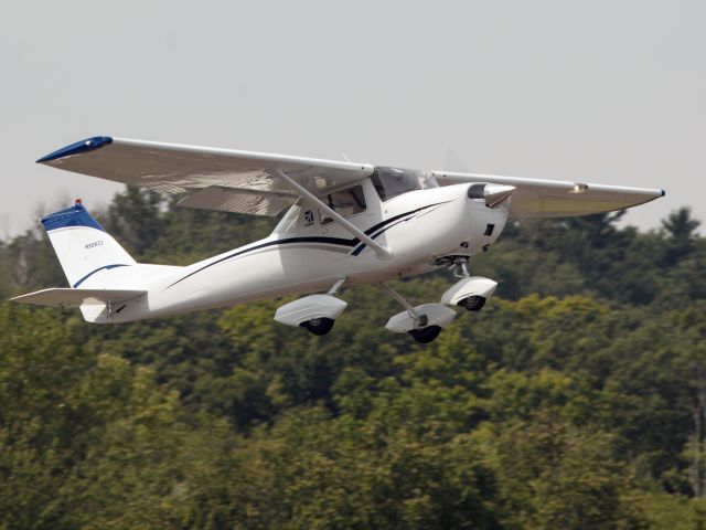 Cessna Commuter (N50921) - Short take off runway 08.