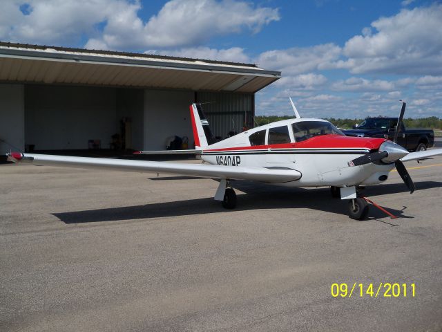 Piper PA-24 Comanche (N6404P)