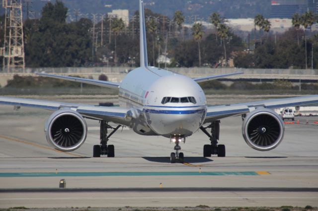 BOEING 777-300ER —