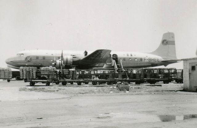 Douglas DC-6 (F-BHEE)