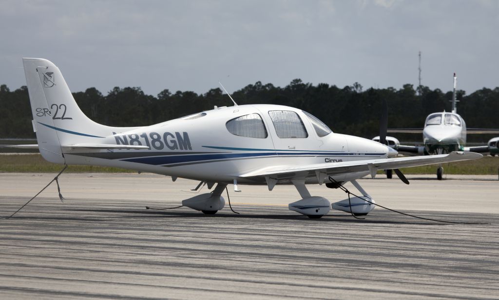 Cirrus SR-22 (N818GM)