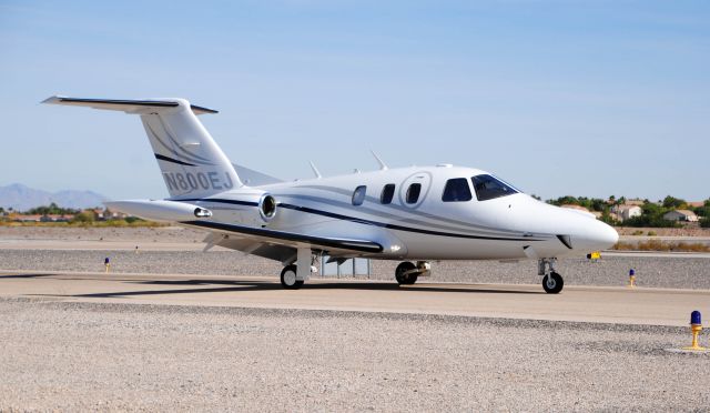 Eclipse 500 (N800EJ)