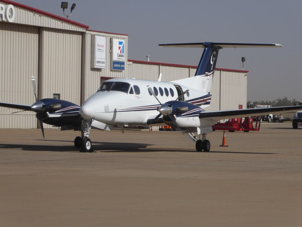 Beechcraft Super King Air 200 (N440WW)