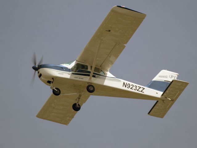 N923ZZ — - Take off runway 26.