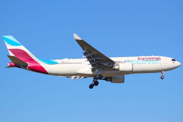 Airbus A330-200 (D-AXGB) - A Eurowings Discover A330-200 landing at Frankfurt Airport.br /br /Location: Viewpoint "West Runway"/Aussichtspunkt "Startbahn West".br /Date: 13.02.23 (dd/mm/yy