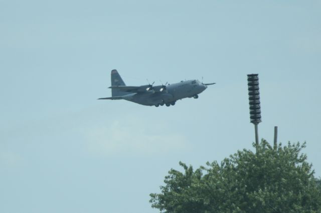 Lockheed C-130 Hercules (61-0627) - 091014 play day at Little Rock