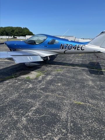 N704EC —